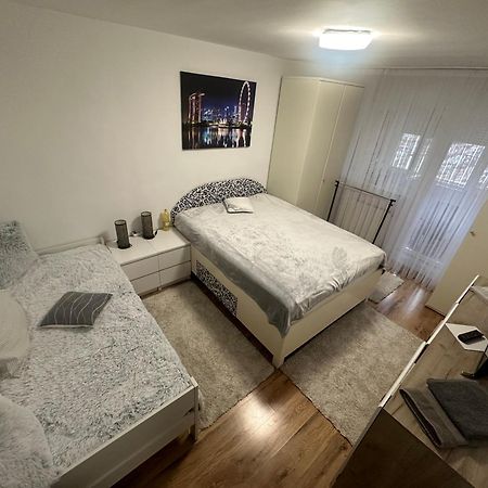Ene Apart Oradea Free Parking Exterior photo